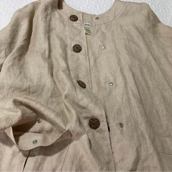 Neiman Marcus Exclusive 100% Linen Jacket | Snap Closure | Bold Buttons - Picture 8 of 11